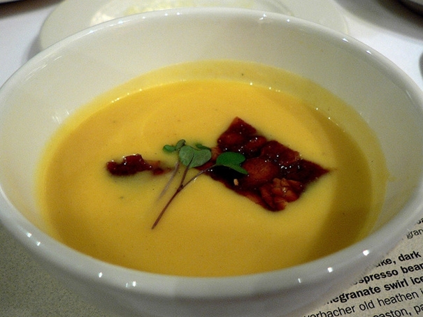 Rezepte Kürbissuppe - Vegetarische Kürbis-Suppe